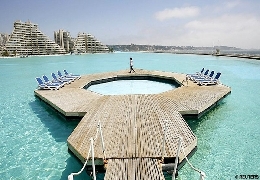 The largest swimming pool on earth