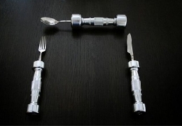 Cutlery to astonish