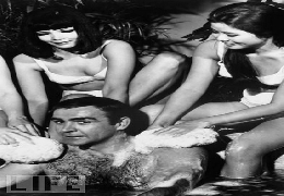 Stunning bond girls