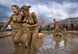 Dirty fun at mud festival