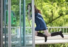 Natsumi hayashi is levitating
