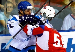 Deadly hockey fight